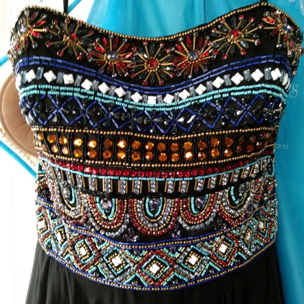 Sherri Hill strapless beaded dress - Picture 3 of 4